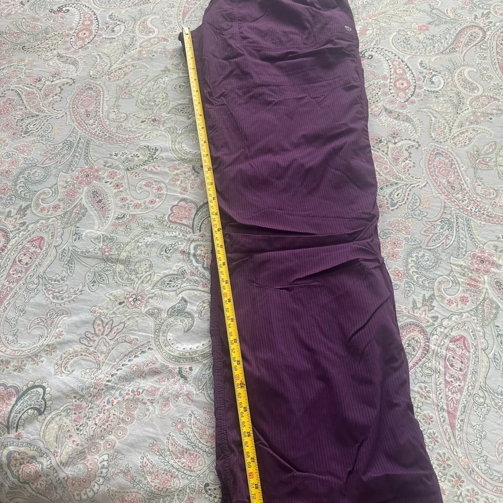 Lululemon Dance Studio Size 10 Lined - Picture 3 of 5